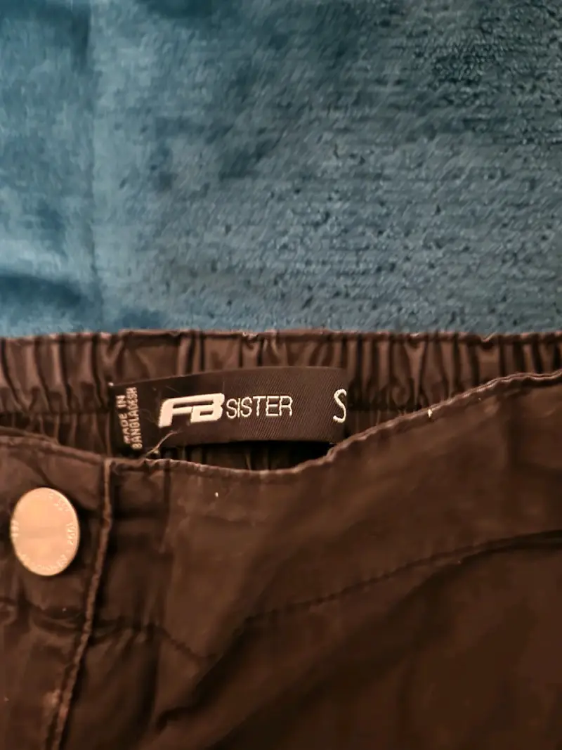 Shorts cargo negro mujer - 3