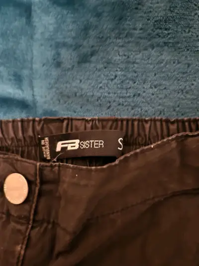 Shorts cargo negro mujer - miniatura 3