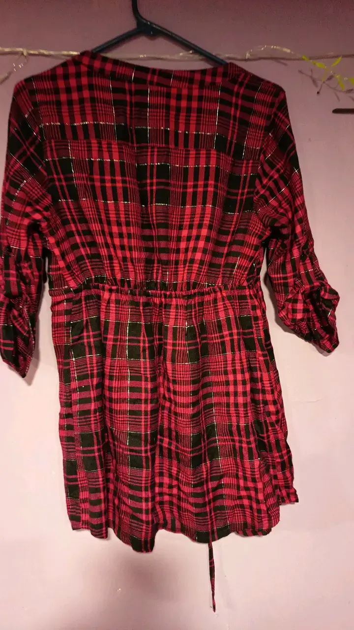 Vestido camisero a cuadros rojo y negro - 2