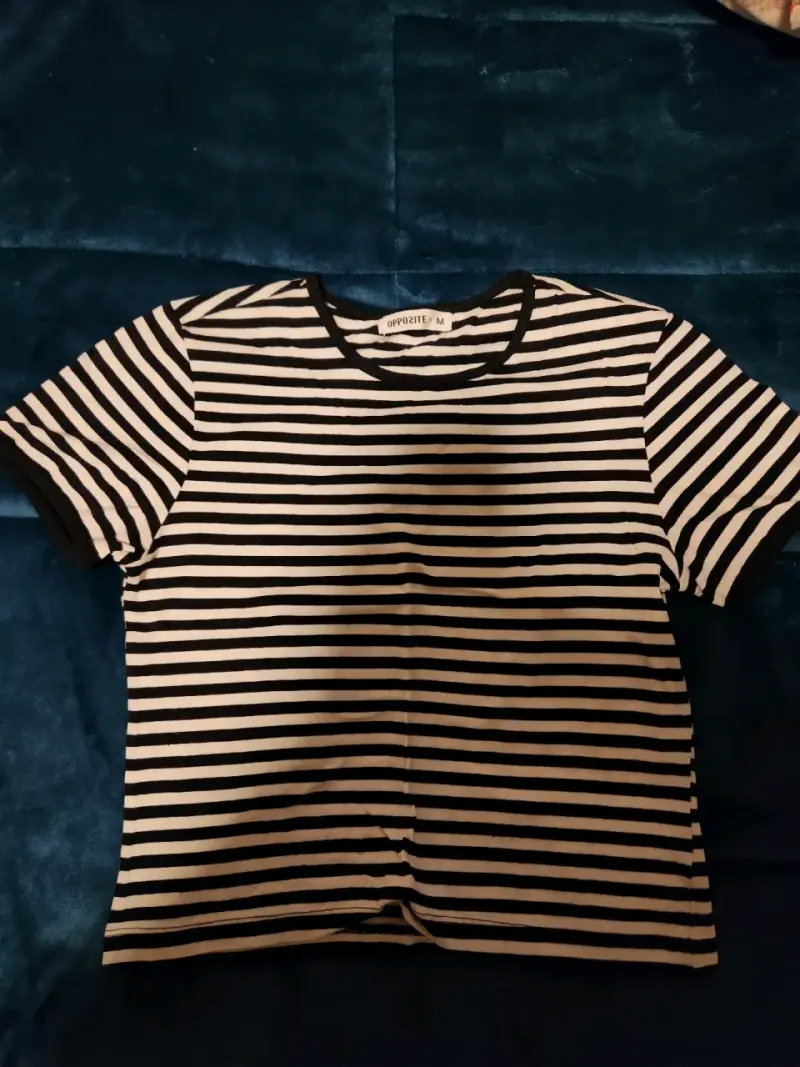 Polera a rayas blanco y negro Opposite - 1