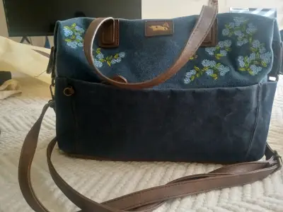 Bolso de tela azul con bordado floral - miniatura 6