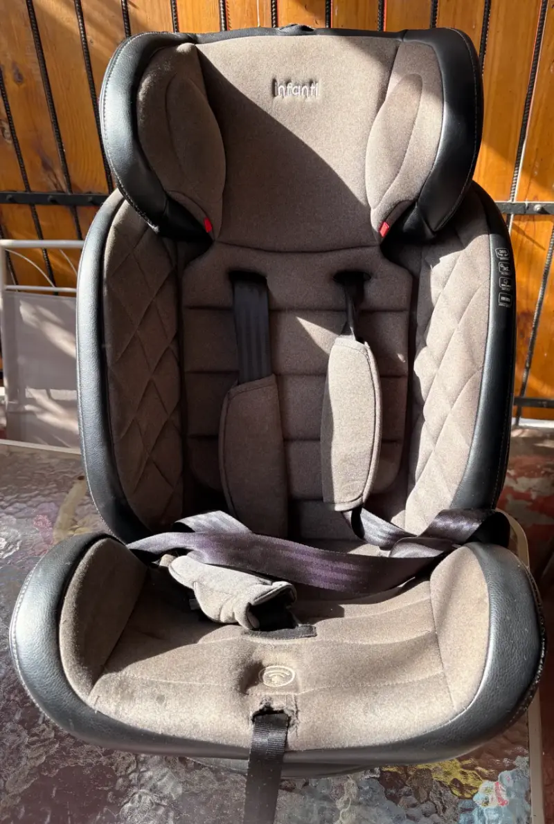 Silla de auto Infanti gris para bebé - 1