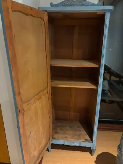 Armario vintage de madera azul - miniatura 2