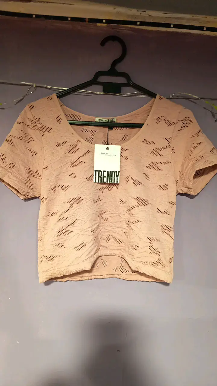 Top corto de encaje rosa Trendy