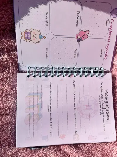 Cuaderno BTS con diseño de portada - miniatura 6