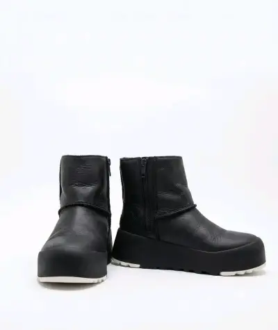 Botas mujer UGG Classic Streetscape negras - miniatura 2