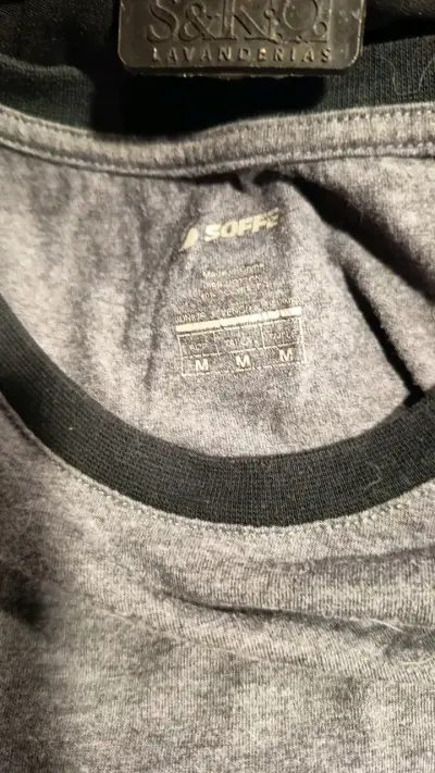 Polera manga larga gris y negra - miniatura 3