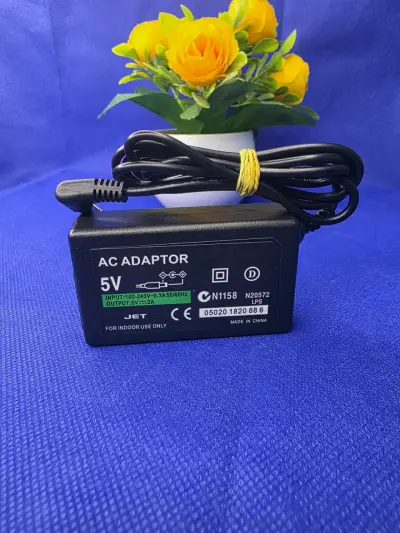 Adaptador 5V 2A punta amarilla - miniatura 1