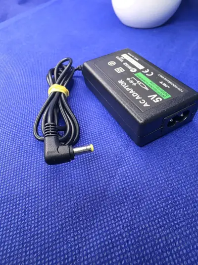 Adaptador 5V 2A punta amarilla - miniatura 2