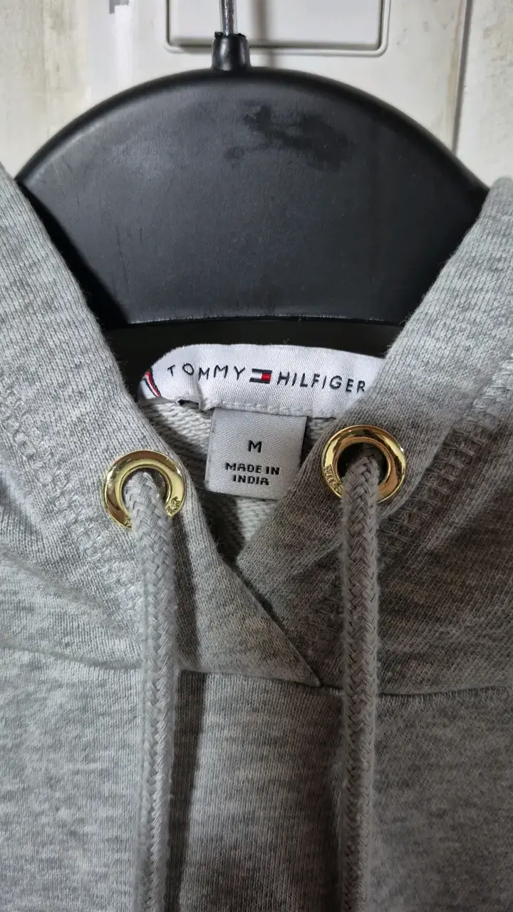 Polerón Tommy Hilfiger gris con capucha - 2