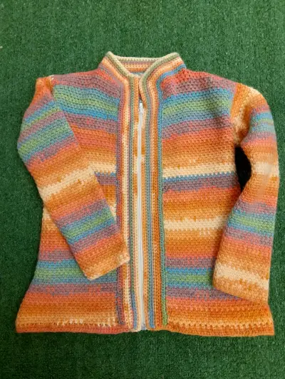 Chaleco tejido a crochet multicolor - miniatura 1