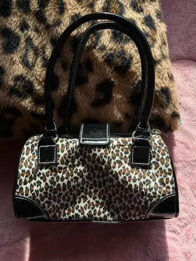 Cartera Animal Print y2k de mano - miniatura 2
