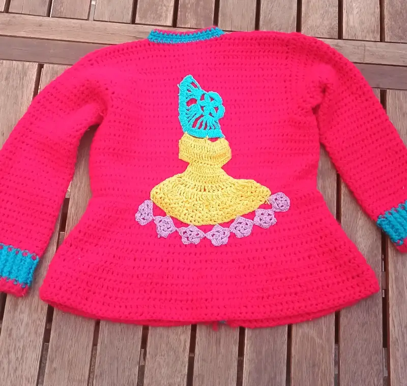 Chaleco niña tejido a crochet rojo y azul - 2