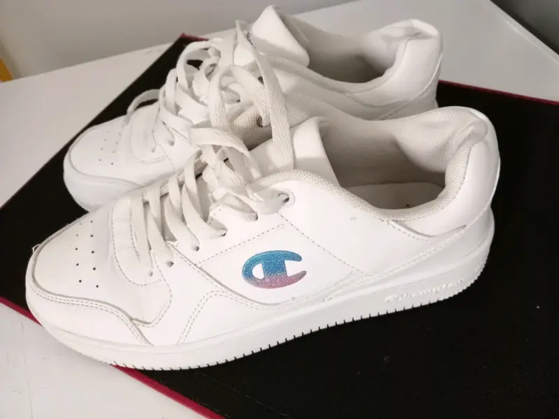 Zapatillas blancas Champion deportivas - 1