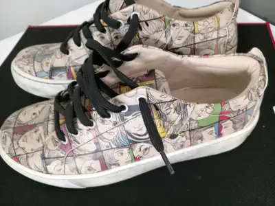 Zapatillas estampadas de cómic para hombre - miniatura 2