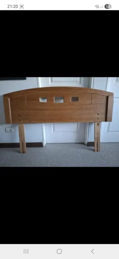 Cabecera de cama de madera estilo moderno - miniatura 1