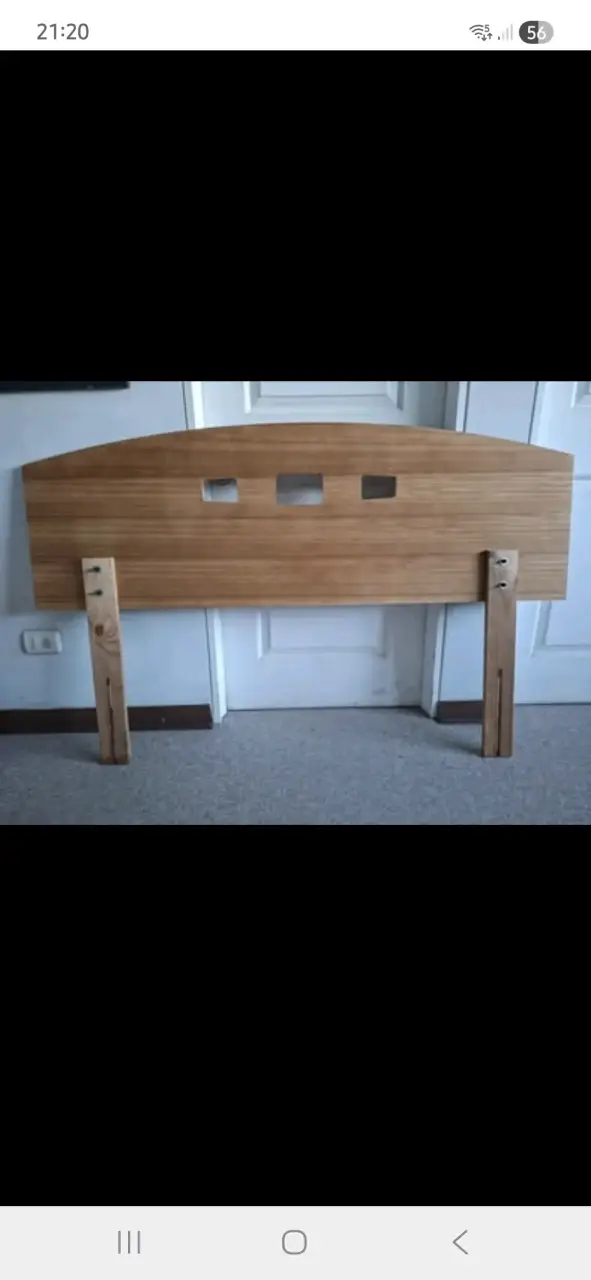 Cabecera de cama de madera estilo moderno - 2