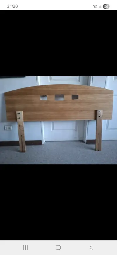 Cabecera de cama de madera estilo moderno - miniatura 2