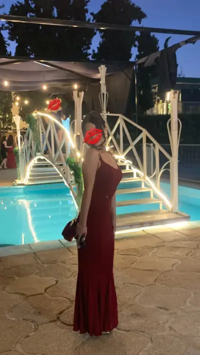 Vestido largo burdeos elegante - miniatura 3