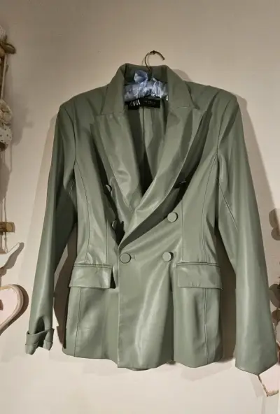 Blazer verde menta de cuero sintético Zara - miniatura 4