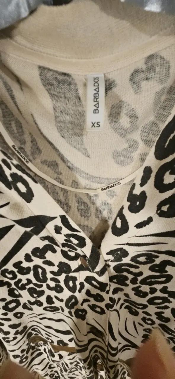 Barbados Cardigan animal print beige y negro - 3