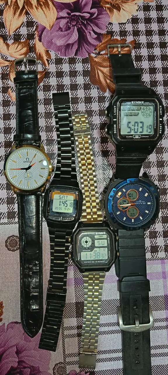 Lote de relojes digitales y analógicos