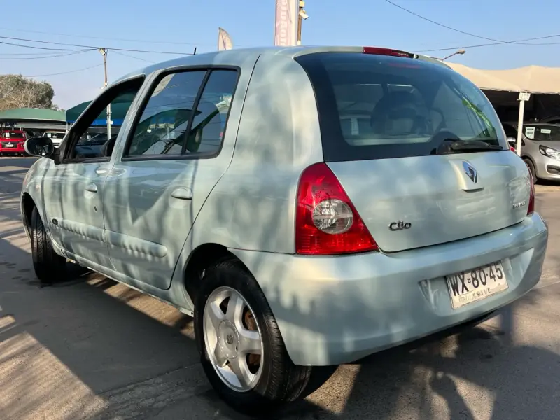 Renault Clio Privilege 1.6 año 2007 - 2