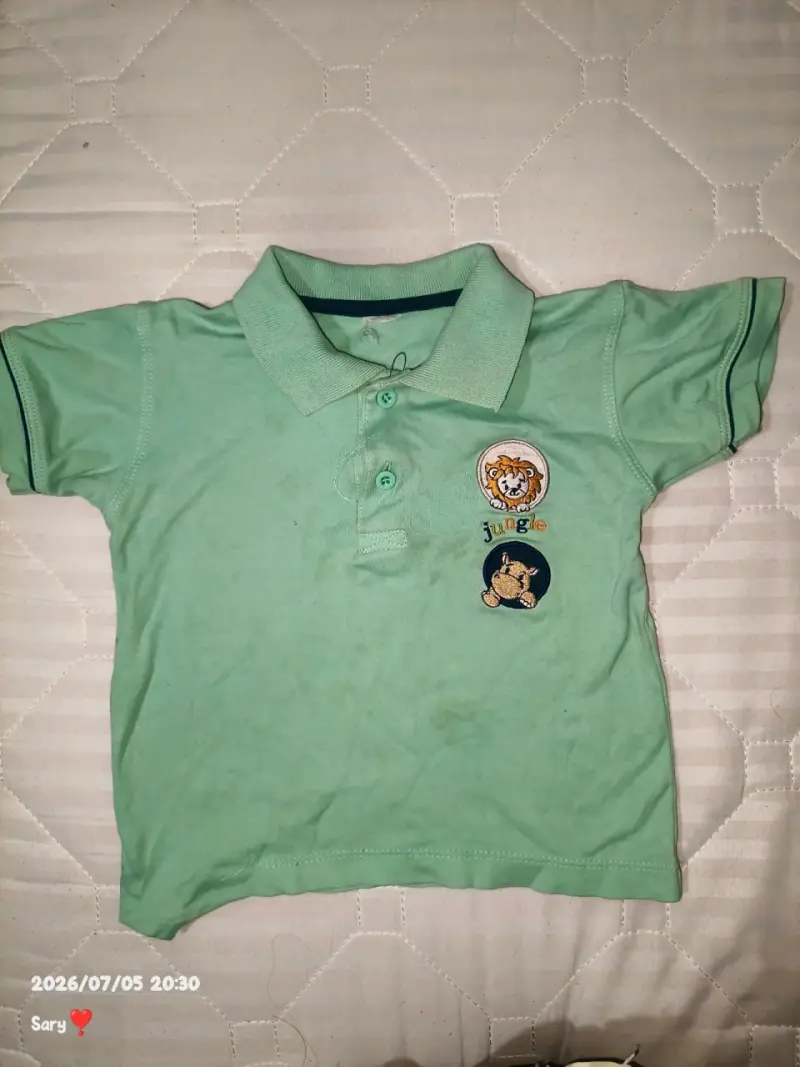Polera polo verde para niño con diseño - 1