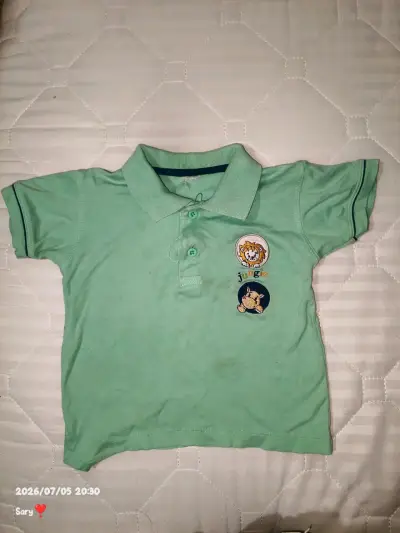 Polera polo verde para niño con diseño - miniatura 2