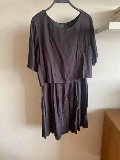 Vestido negro de manga corta elegante MANGO - miniatura 1