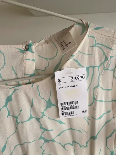 Vestido largo estampado floral blanco y verde H&M - miniatura 2