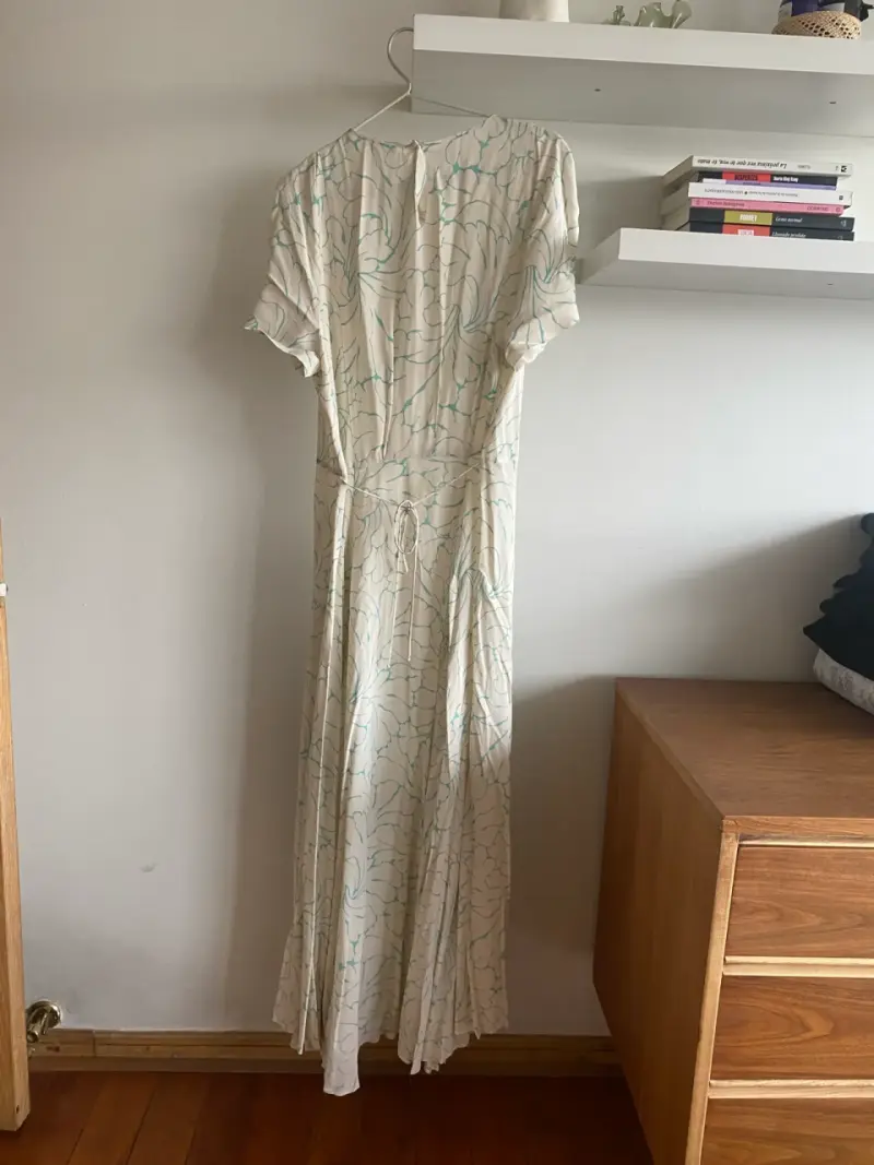 Vestido largo estampado floral blanco y verde H&M - 3