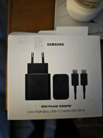 Samsung Galaxy S25 Ultra en buen estado - miniatura 6