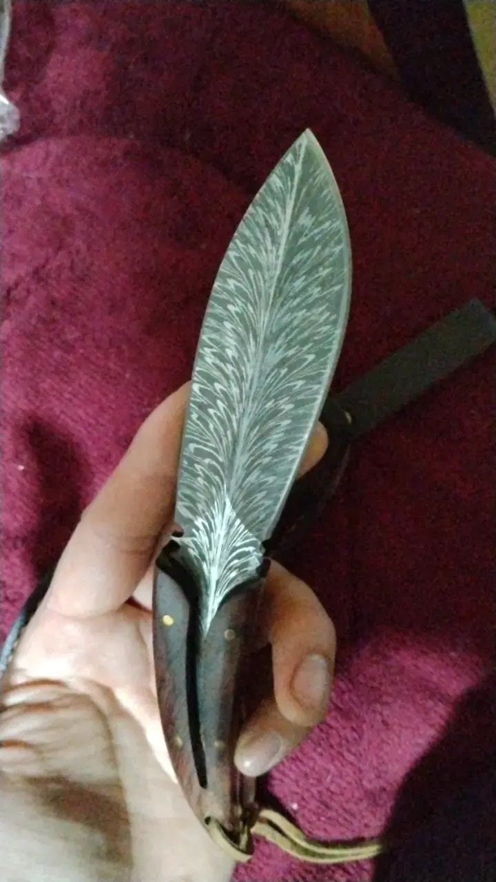 Cuchillo artesanal con funda de cuero - 2