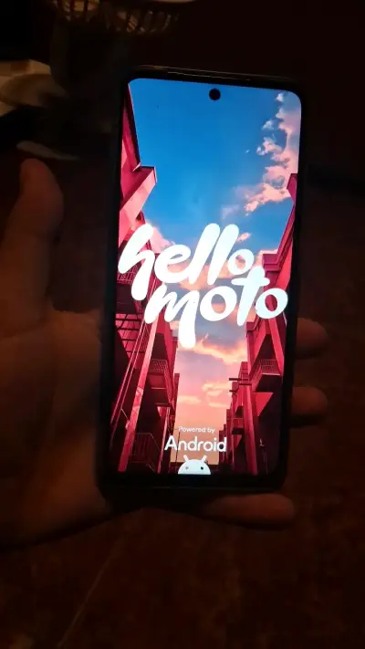 Motorola E15 Android en buen estado - miniatura 1