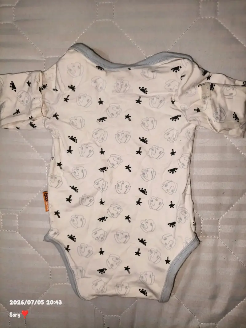 Conjunto infantil con diseño de perritos - 6