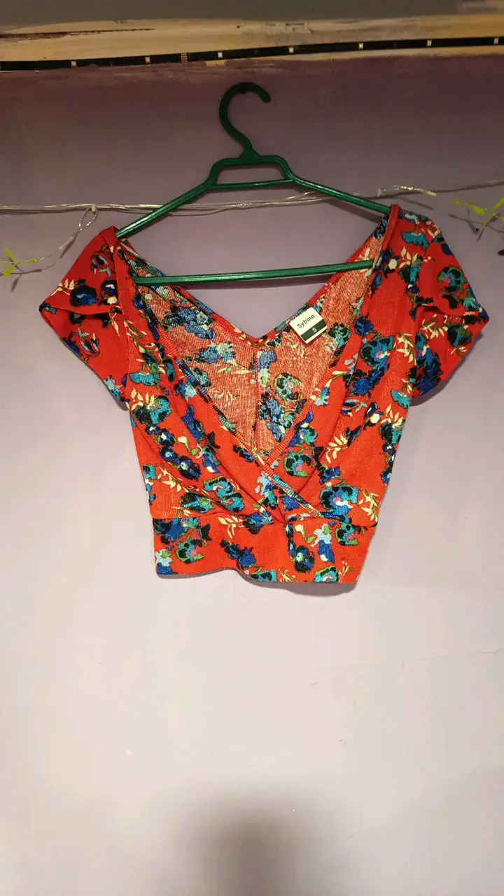 Top corto floral rojo Sybilla - 1