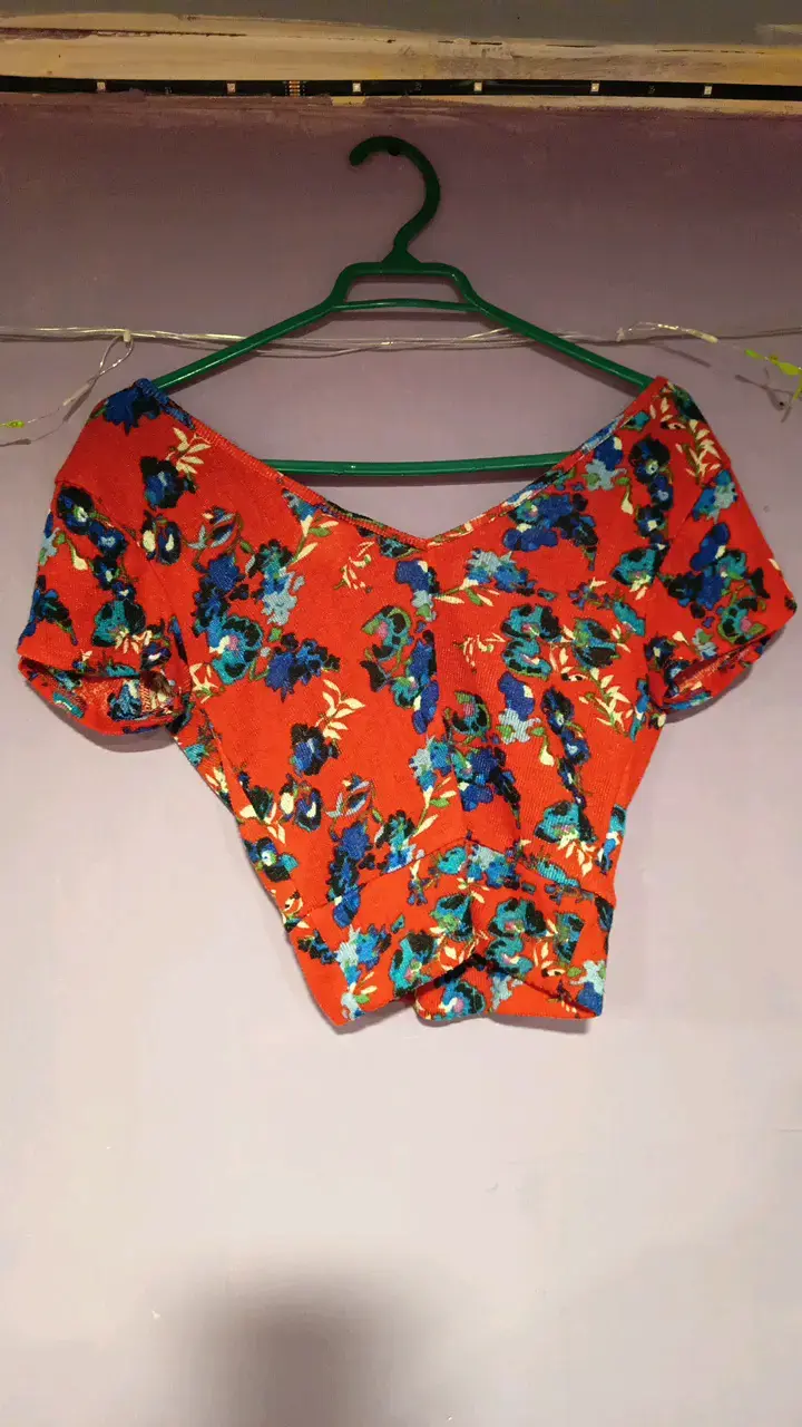 Top corto floral rojo Sybilla - 2