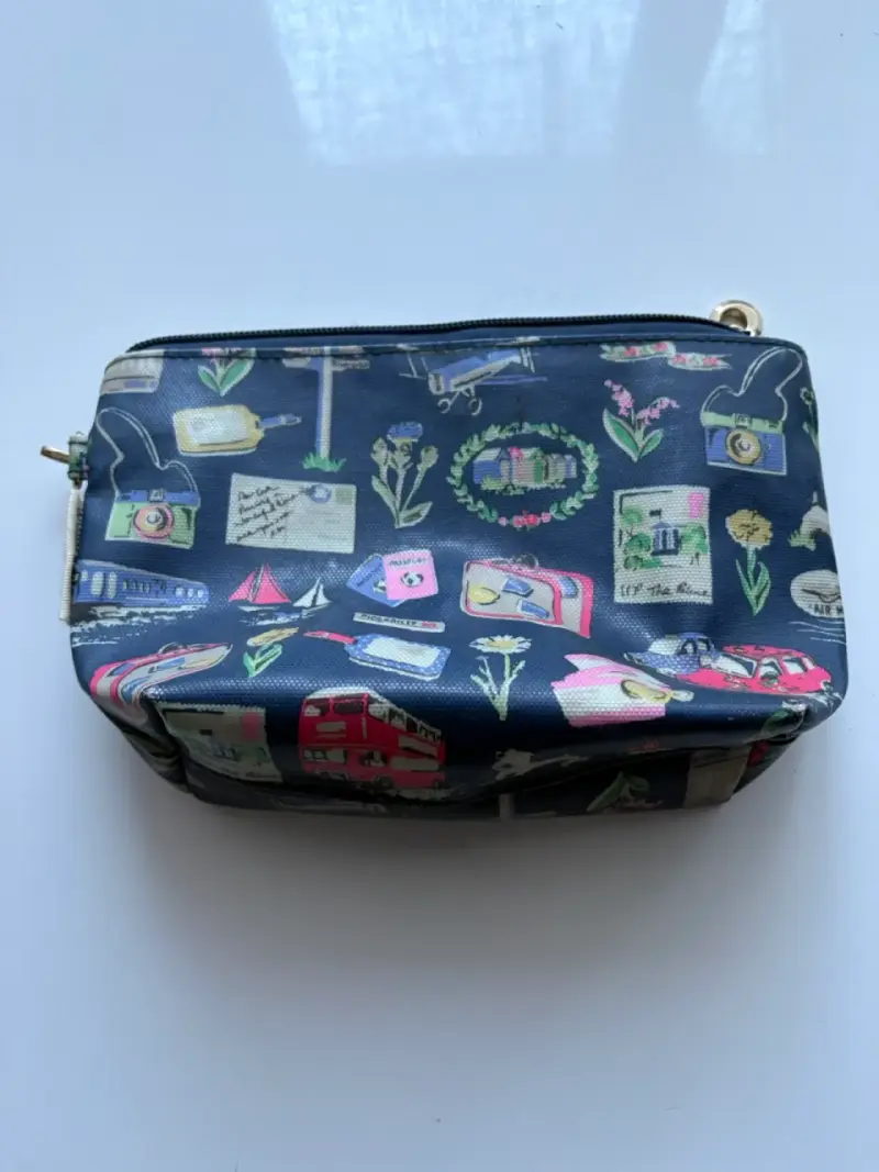 Estuche estampado vintage azul