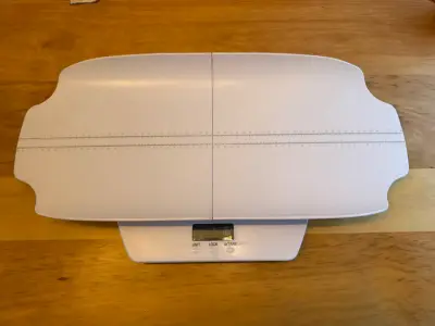 Báscula digital para bebés con pantalla LCD - miniatura 1