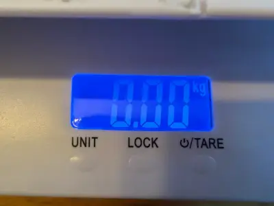 Báscula digital para bebés con pantalla LCD - miniatura 2