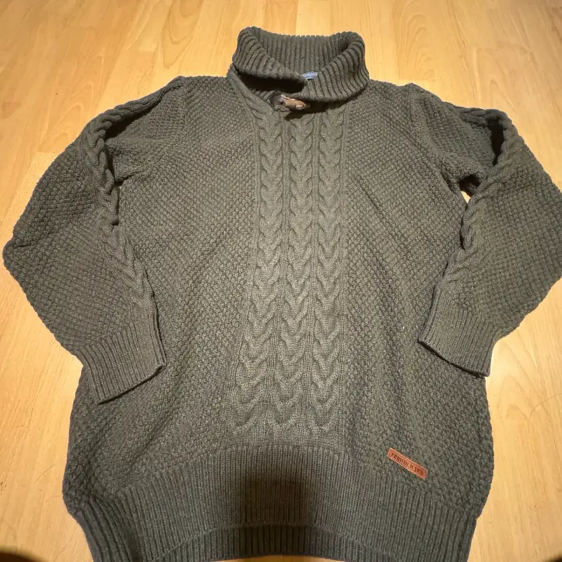 Suéter gris de lana con cuello alto ferrouch - 3