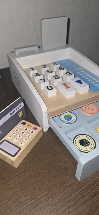 Caja registradora de juguete de madera - miniatura 2