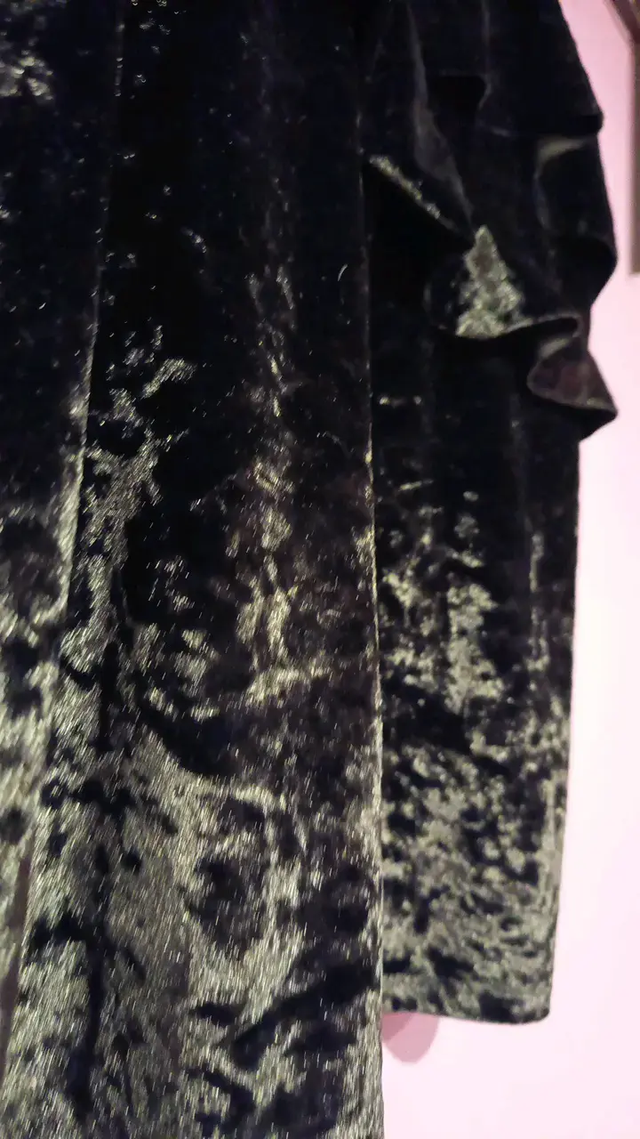 Blusa de terciopelo verde elegante - 3