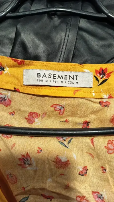 Vestido amarillo floral Basement - miniatura 3