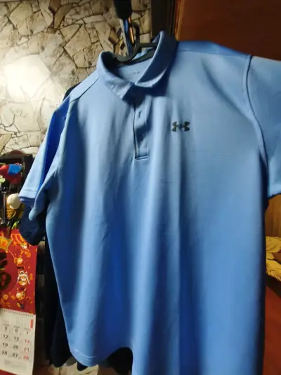 Polera deportiva celeste l Under Armour talla xxl - miniatura 2