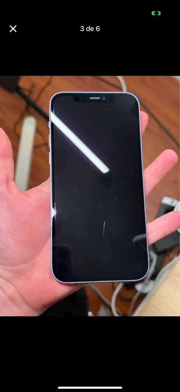 iPhone 12 morado en excelente estado - 3