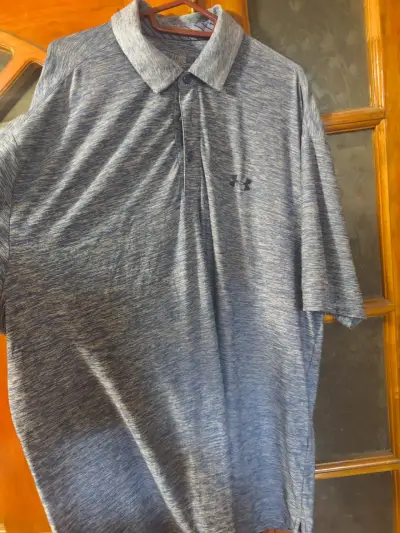 Polera deportiva Under Armour gris jaspeada - miniatura 2