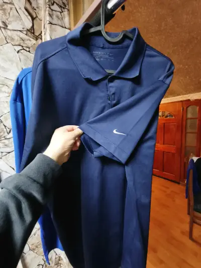 Polera Nike Golf azul para hombre - miniatura 2