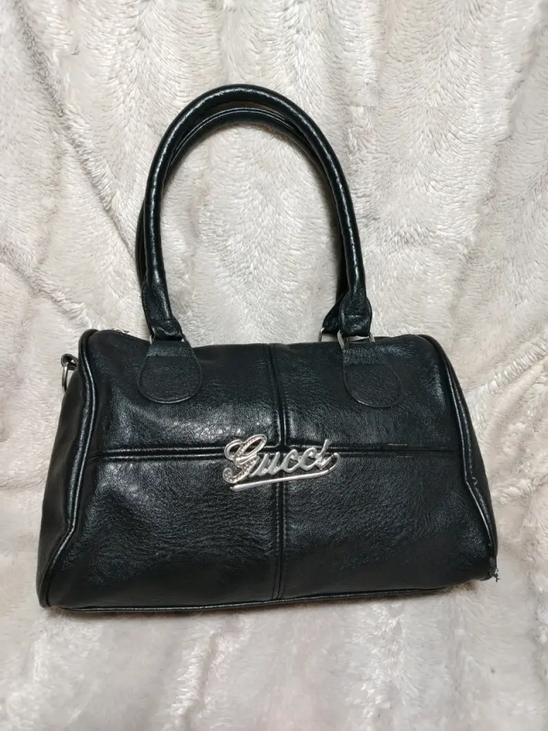 Bolso de cuero negro elegante - 1